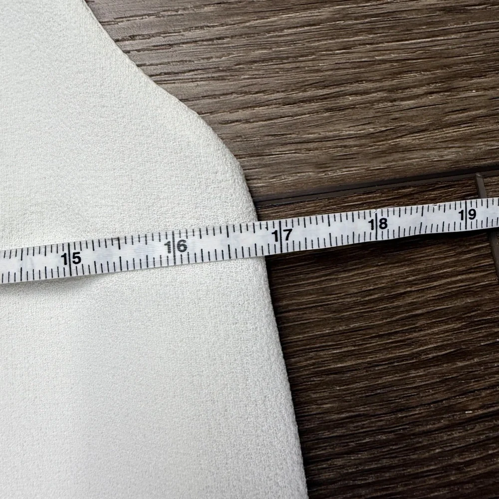 TopShop Pocket Shift Dress, V-Neck, White, Size 4, Polyester, Summer - Picture 5 of 13